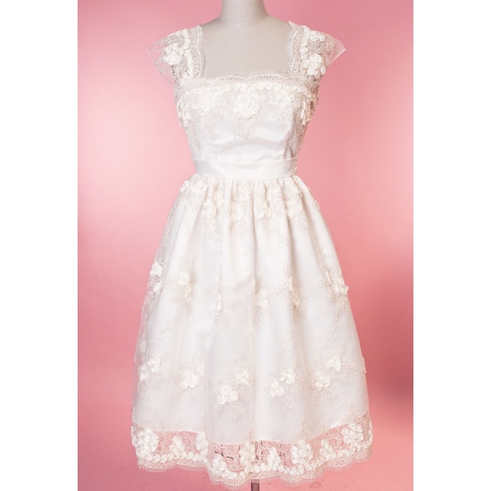 NWT: Bettie Page Bernadette Ivory Party Dress